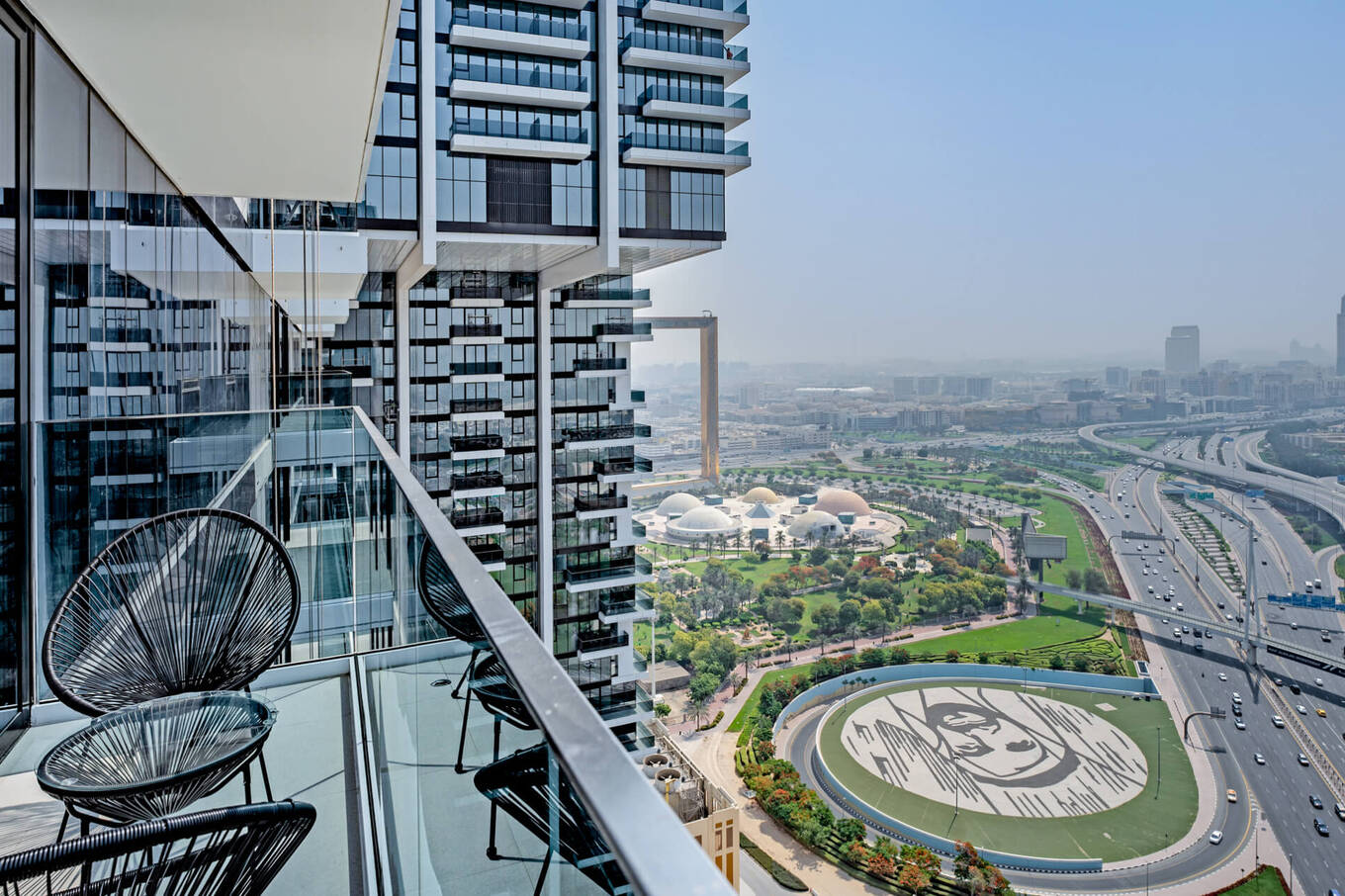 Apartment with 2 bedrooms in Al Kifaf, Dubai